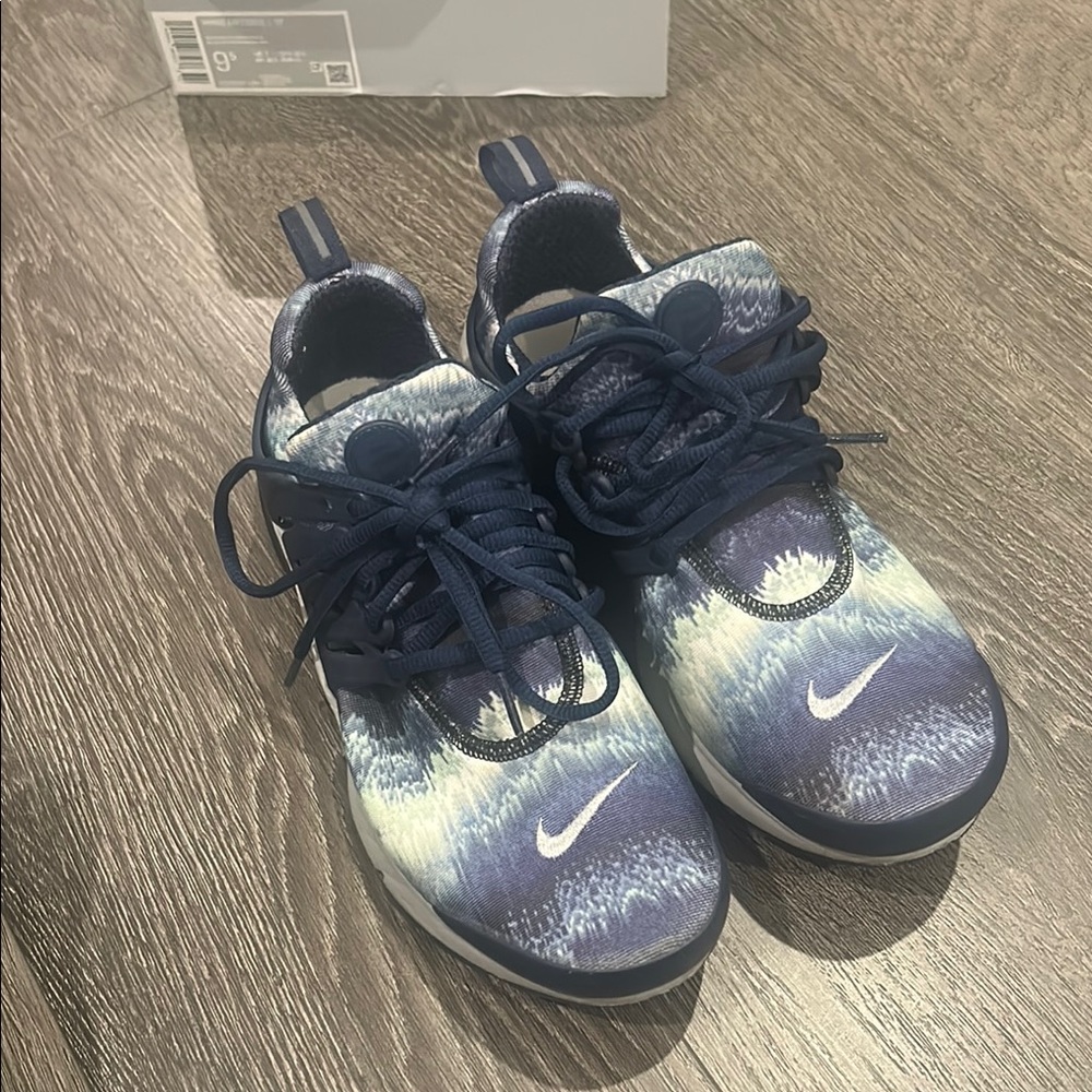 Nike ocean blue presto